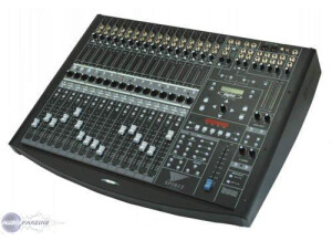 Soundcraft Spirit 328