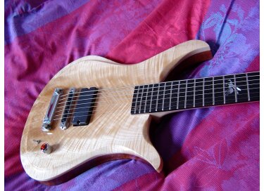 Querey Guitars Aude Olena 7 cordes