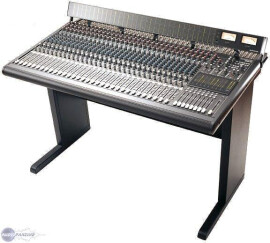 Mackie 8 Bus Series 32/8/2