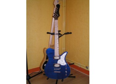 First Act Sheena CE240