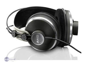 AKG K 272 HD