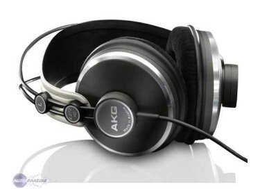 AKG K 272 HD