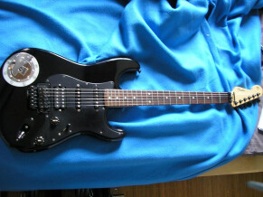 Fender Fat Stratocaster Japan (1994)