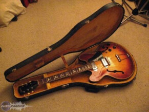 Gibson ES-330 (1972)