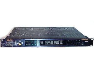 Roland SDE-3000
