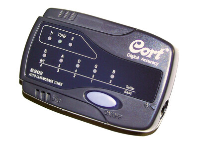 Cort E202 Auto Guitar/Bass Tuner