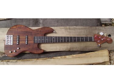 Xavier Petit Basse 5Codres type Jazz Bass table Koa