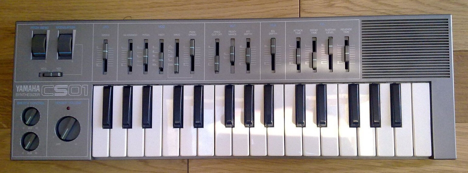 CS01 - Yamaha CS01 - Audiofanzine