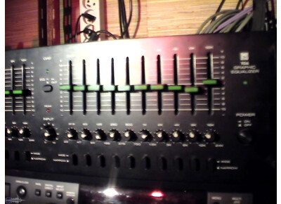 Toa graphic equaliser RE-12