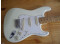 Remplacer le pickguard