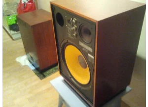 Enceinte 3A d'occasion | Plus que 2 à -70 Enceinte 3A d'occasion | Plus que 2 à -70