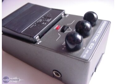 Aria PE-10 Parametric EQ