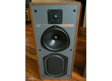 KEF Carlton II