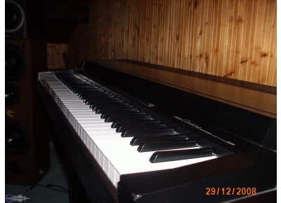 Yamaha Clavinova CLP-200