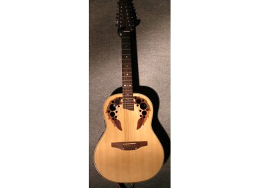 Ovation Celebrity Deluxe CC265