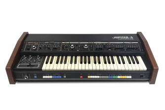 Roland Jupiter-4