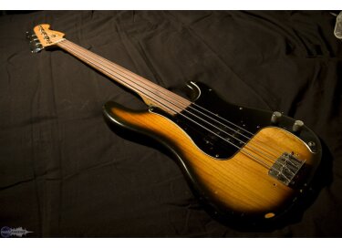 Fender Precision Bass Fretless (1978)