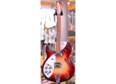 Rickenbacker 330 LH
