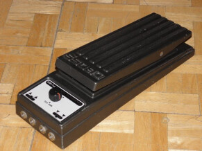 Boss FV-200 Keyboard Volume