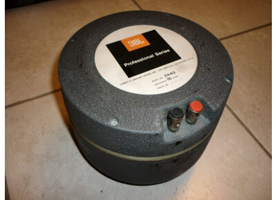 JBL 2440