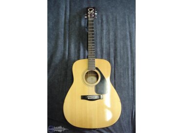 Yamaha FG-401