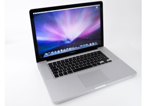 Apple Macbook Pro 15"  2.66 GHz Core 2 Duo 4 Go RAM