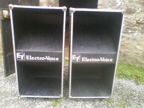 Electro-Voice bass bin 