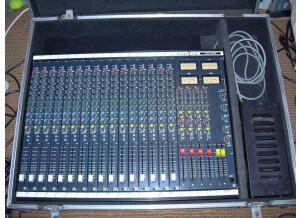 Soundcraft 200SR
