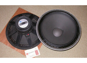 JBL K151