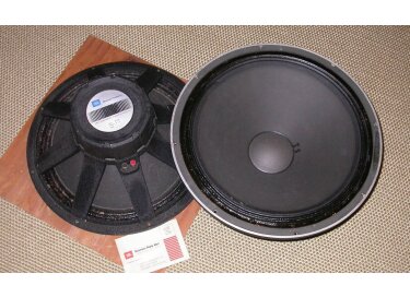 JBL K151