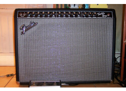 FENDER TWIN AMP 3 canaux