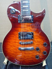 Guitare Canadienne.Corps et manche acajou Mic SD