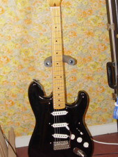 Strat Fender Japan bidouillée