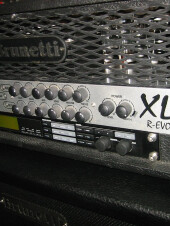 XL\"R-Evo 120 W avec le G-Force Cab 2x12\" Jenson