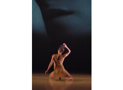 Et le contemporain avec les danseuses du CNDC.. Face à Face (2011)