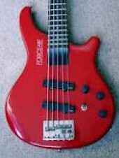 Guitare basse Washburn B105