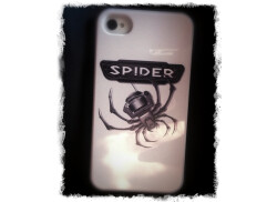 Coque iPhone perso spider line6