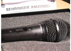 Behringer XM2000S