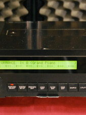 Yamaha TX16W sampler 12bits