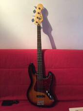 Squier Jazz Bass Vintage 77