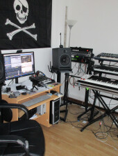 Home Studio / 1
