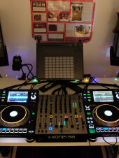 DJ Booth V2.0