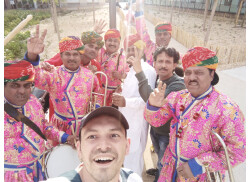 Jaipur Maharaja Brass Band avant représentation guinguette de Tours