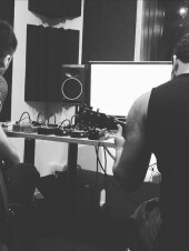 1ère session record dans les studios de l'école ESRA (A Spark In Shadow project)