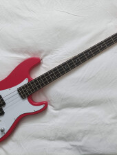 P. Bass (kit Harley Benton)